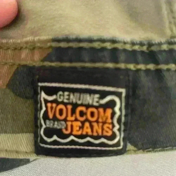 Genuine Vol Com Jeans Camo Jean jacket Size Small - Picture 13 of 13